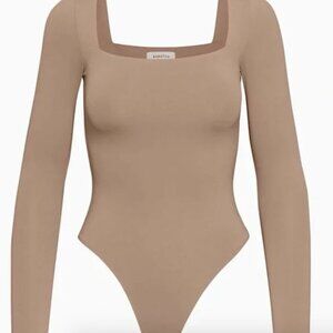 Aritzia Contour Squareneck Longsleeve Bodysuit